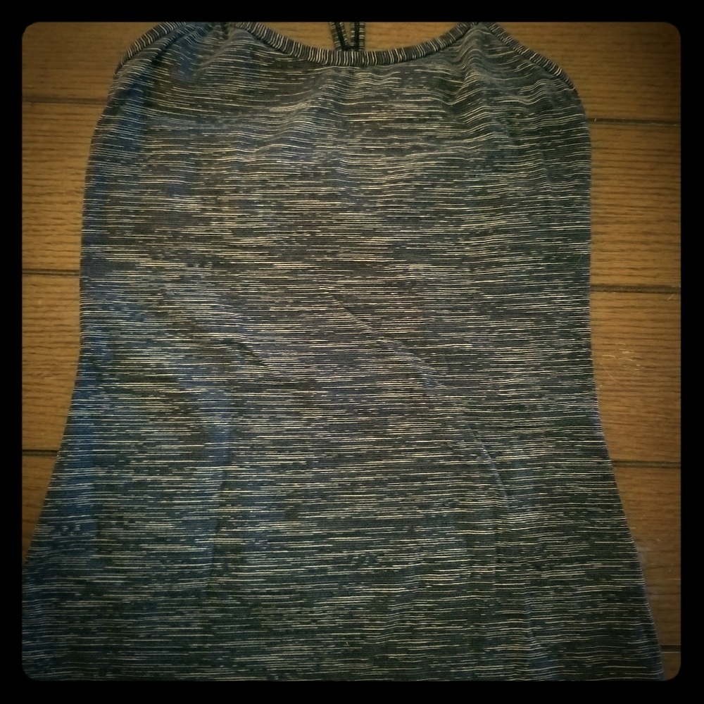 Lululemon top